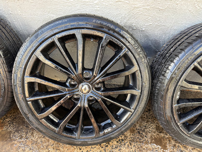 Renault Clio 18” Alloy Wheels with Good Tyres