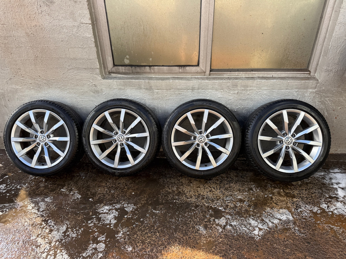 Volkswagen Passat 18” Alloy Wheels with Tyres