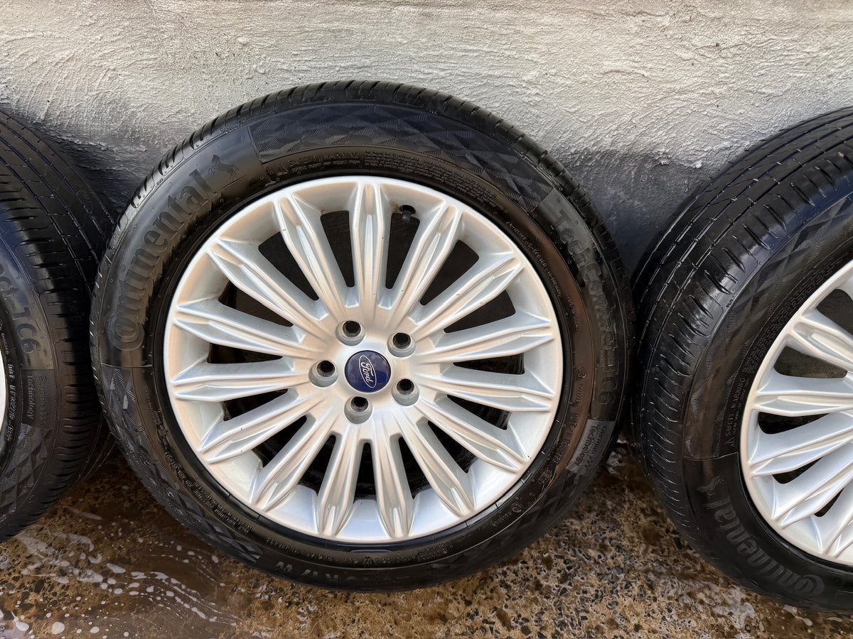 Ford Mondeo 17” Alloy Wheels with Good Tyres