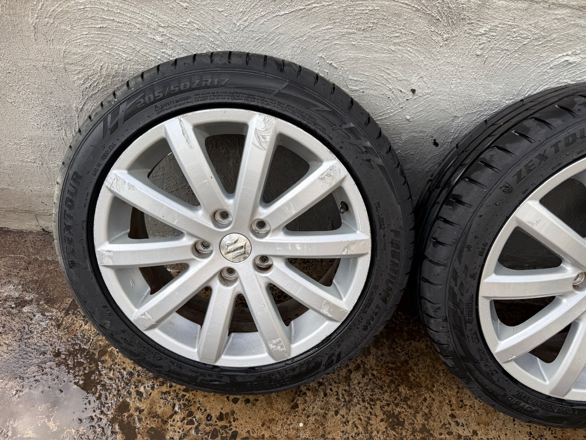 Suzuki SX4 17” Alloy Wheels with Excellent Tyres
