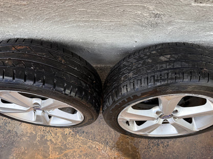 Volvo V40 17” Alloy Wheels with Good Tyres