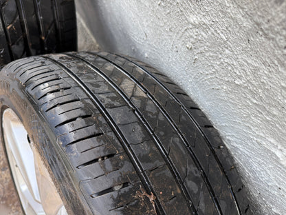 Volvo V40 17” Alloy Wheels with Good Tyres