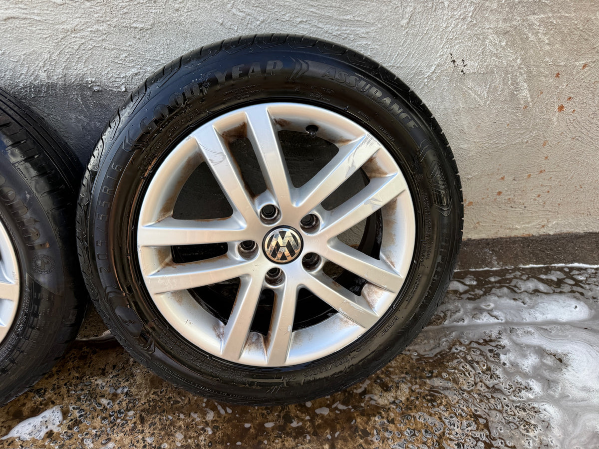 Volkswagen Golf 16” Alloy Wheels with Good Tyres