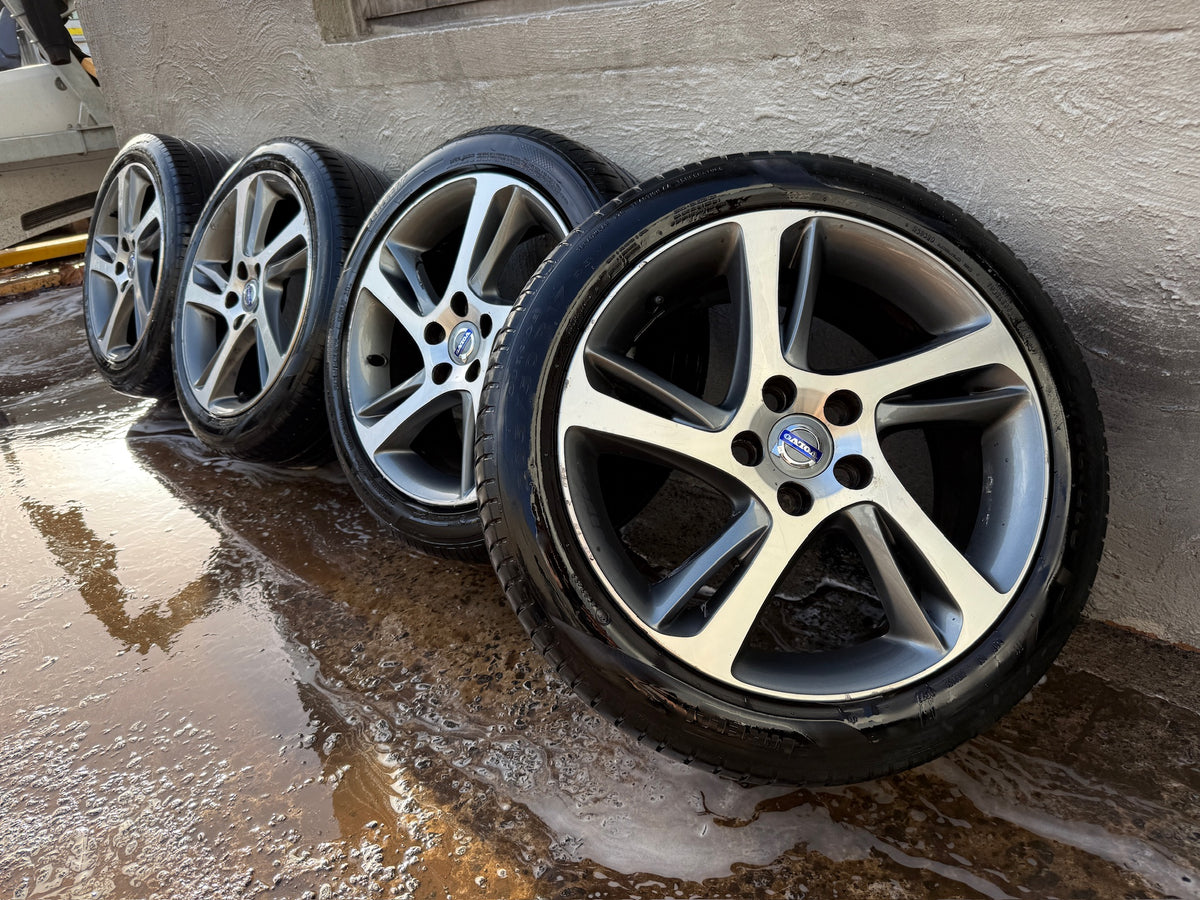 Volvo V40 V50 17” Alloy Wheels with Tyres