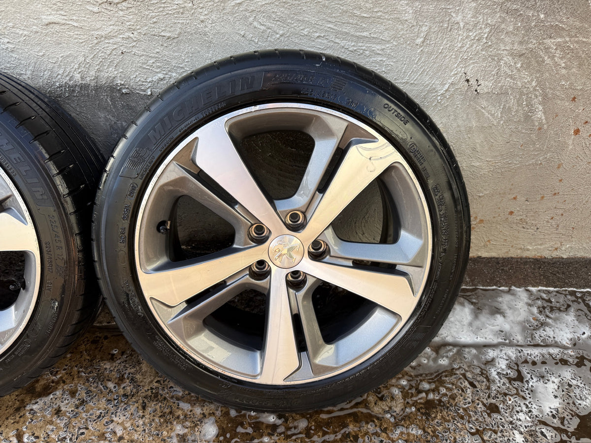 Peugeot 308 17” Alloy Wheels with Good Tyres