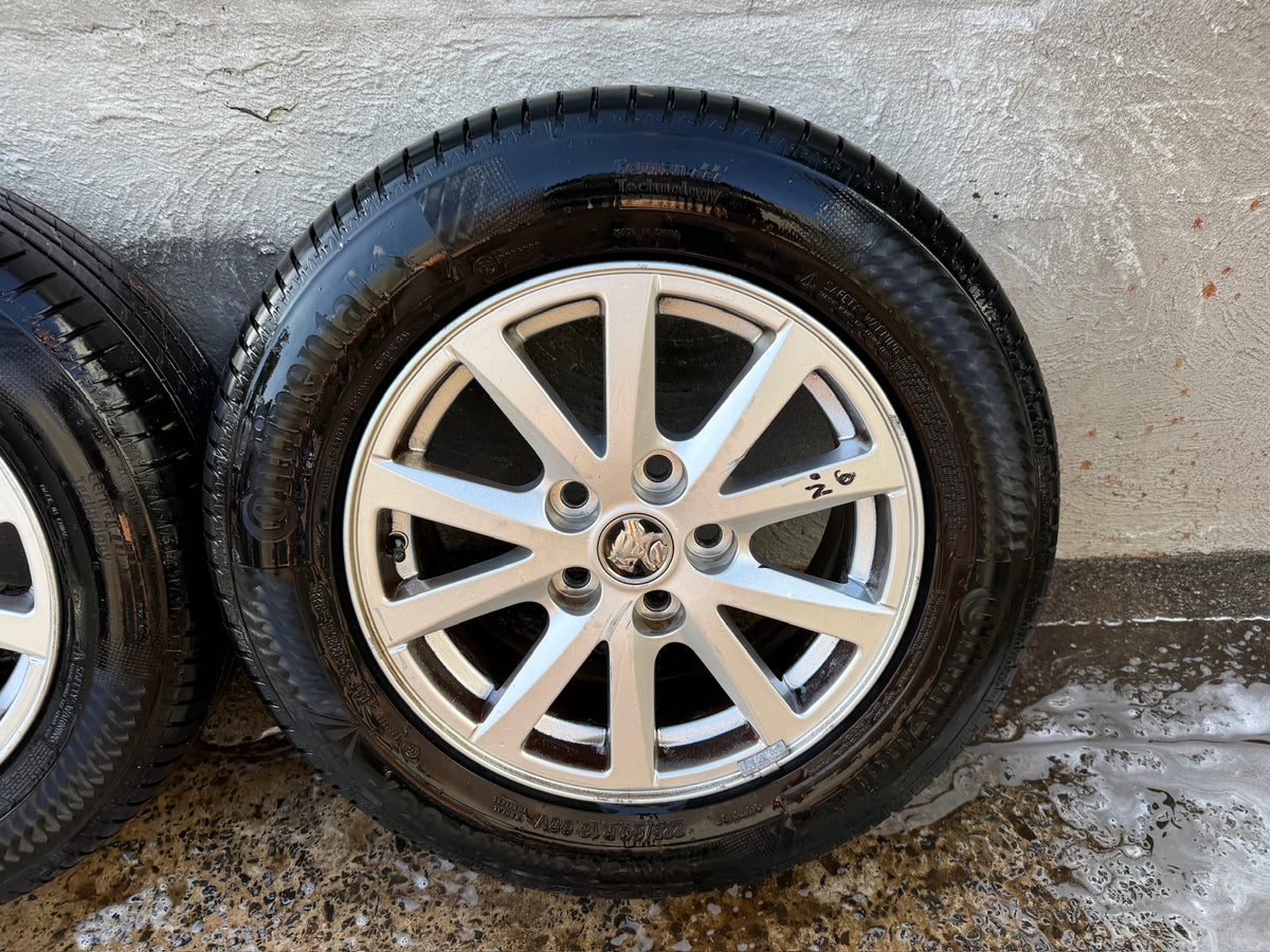 Holden VF Commodore 16” Alloy Wheels with Excellent Continental Tyres