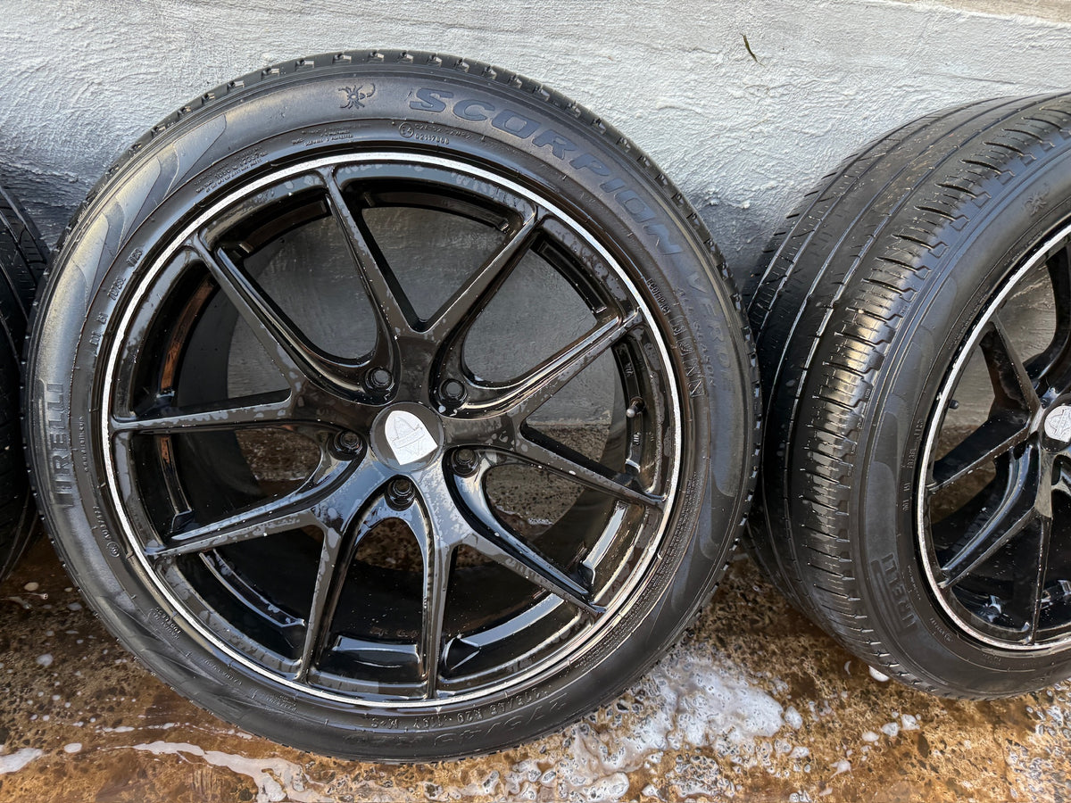 HRS 20” Alloy Wheels with Good Tyres