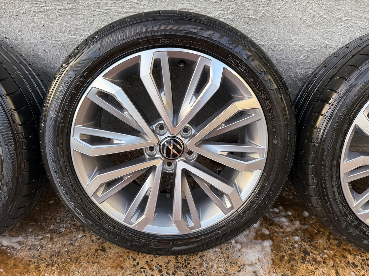 Volkswagen T-Roc 18” Alloy Wheels with Excellent Tyres