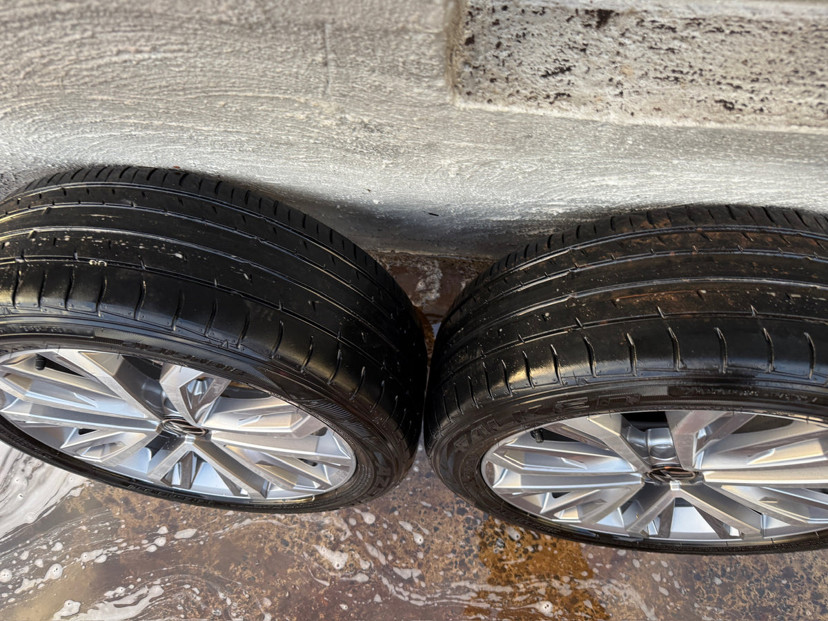 Volkswagen T-Roc 18” Alloy Wheels with Excellent Tyres