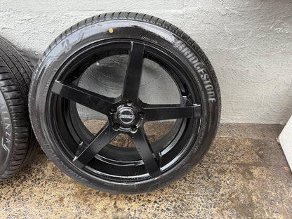 Hussla 5 Spoke 20” Staggered Alloy Wheels with Good Tyres