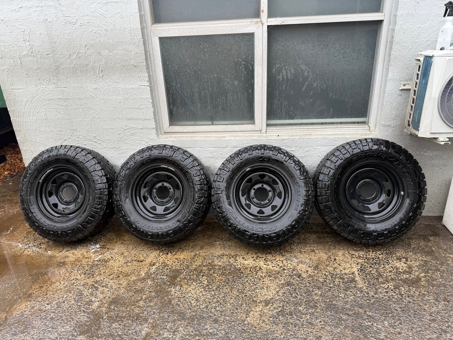 Nitto Ridge Grappler 32" A/T Tyres on 6 Stud Steel Rims