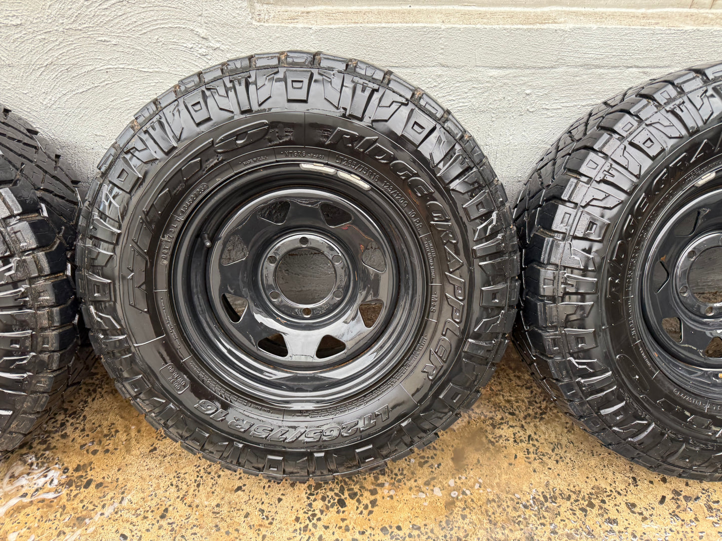 Nitto Ridge Grappler 32" A/T Tyres on 6 Stud Steel Rims