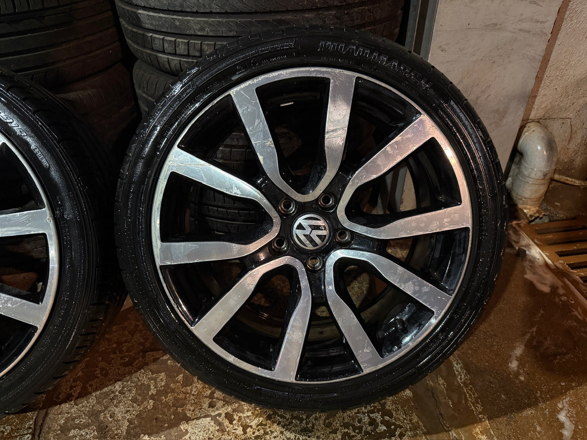 Volkswagen Golf GTI 18” Alloy Wheels with Good Tyres