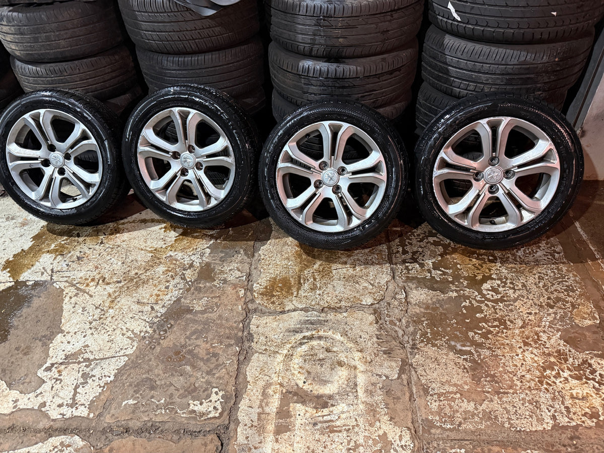 Peugeot 208 16” Alloy Wheels with Excellent Tyres