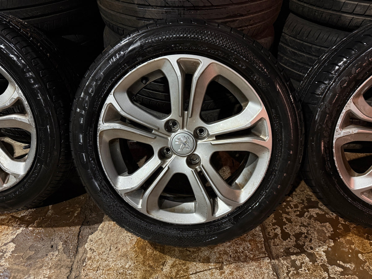 Peugeot 208 16” Alloy Wheels with Excellent Tyres