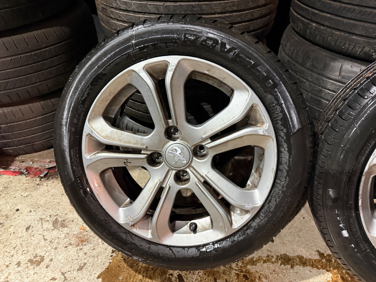 Peugeot 208 16” Alloy Wheels with Excellent Tyres