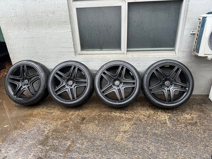 Mercedes Benz ML350 22” Alloy Wheels with Good Tyres