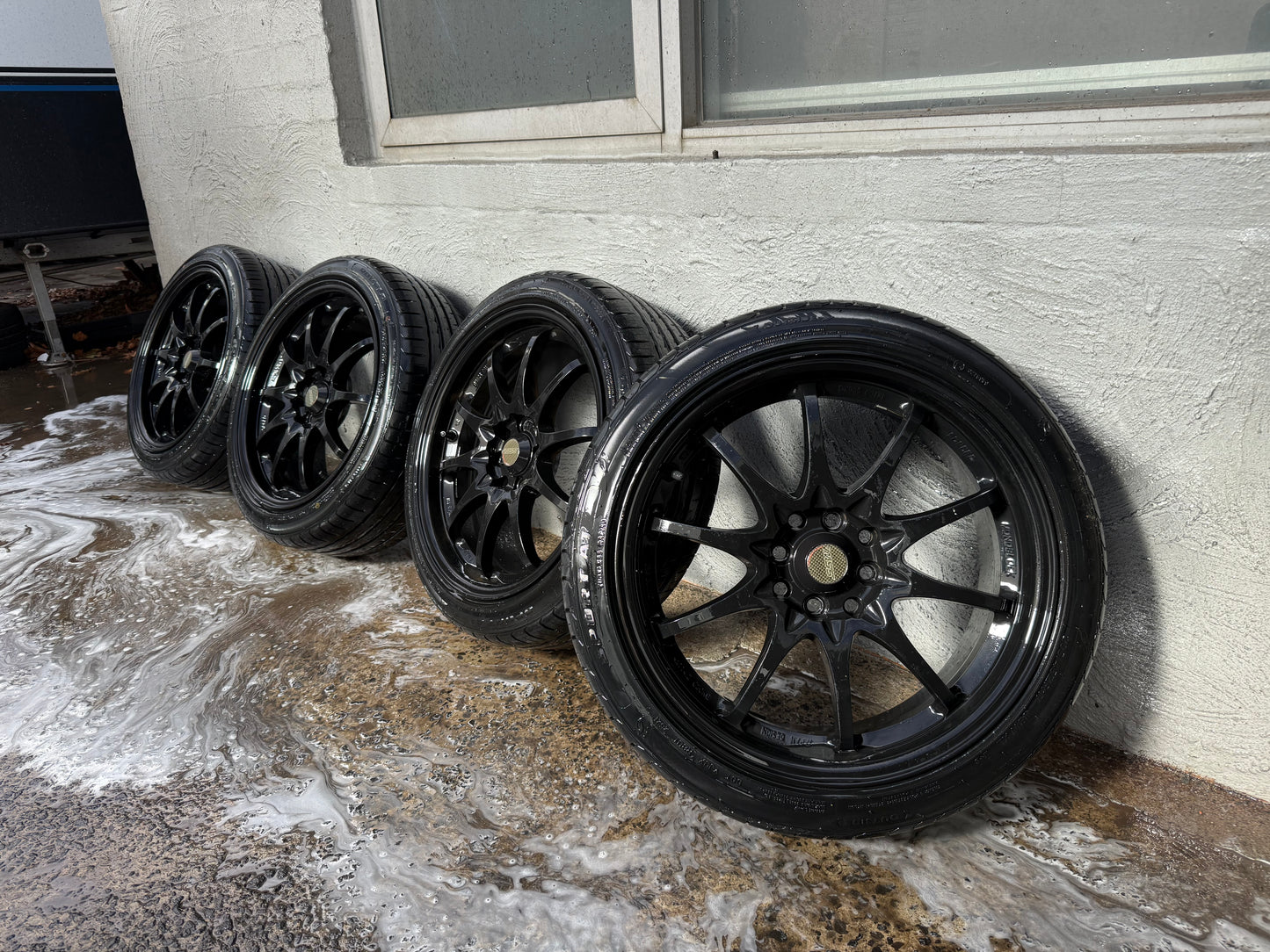 SSW Multi-Fit Black 17” Alloy Wheels with Excellent Tyres