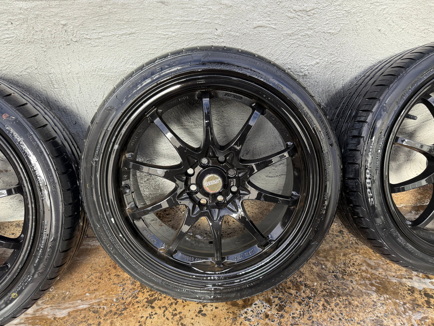 SSW Multi-Fit Black 17” Alloy Wheels with Excellent Tyres