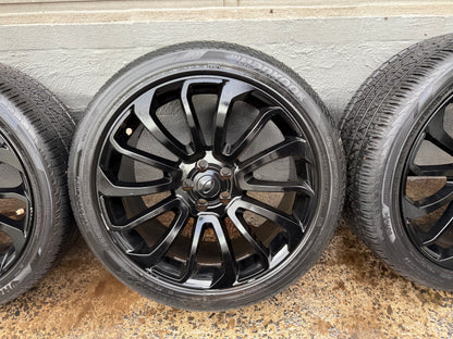 22” Black Alloy Wheels with Very Good Tyres