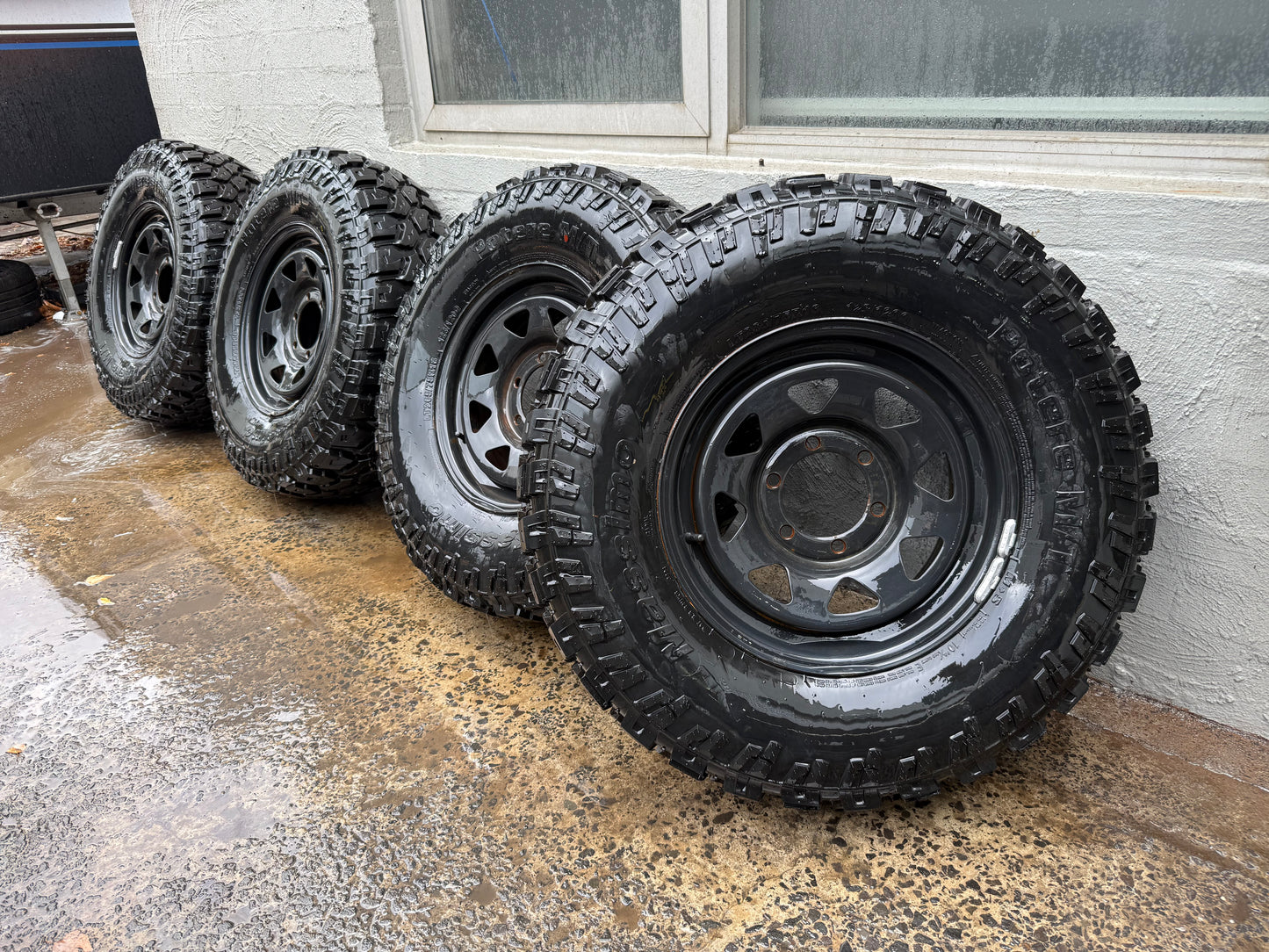 32” Mud Tyres on 6 Stud Steel Rims