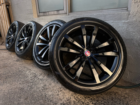 Jaguar F Pace 20” Alloy Wheels with Tyres