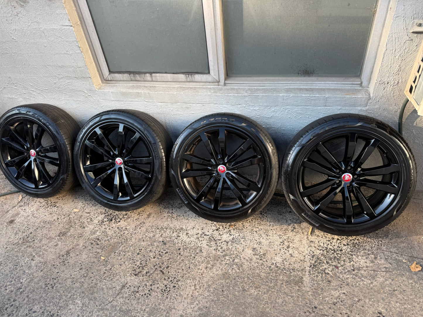 Jaguar F Pace 20” Alloy Wheels with Tyres