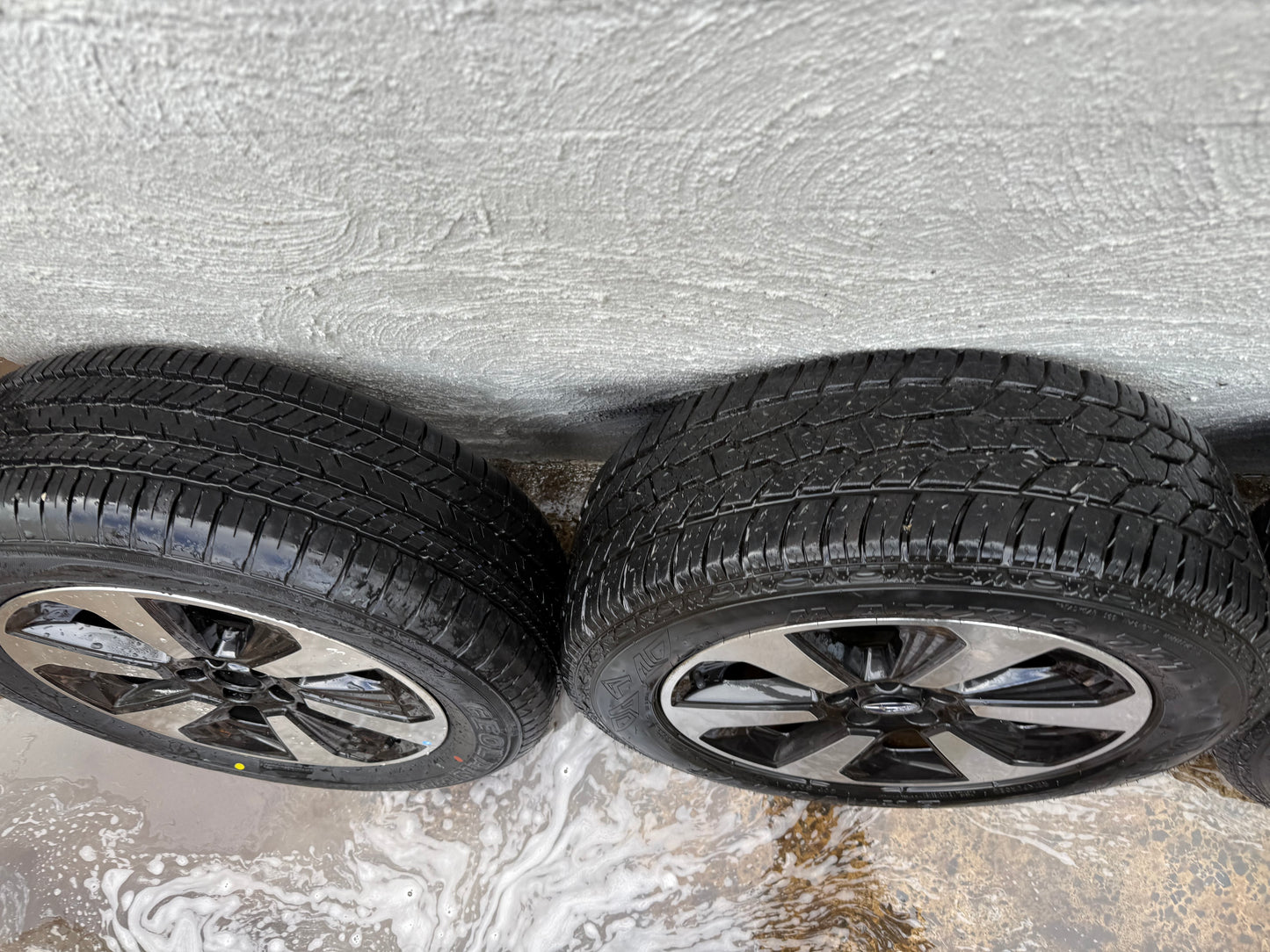 Subaru Forester/Outback 17” Alloy Wheels with A/T Tyres