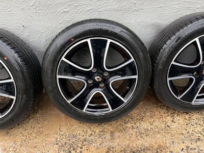 Renault Clio 4 Stud 16” Alloy Wheels with Like New Tyres