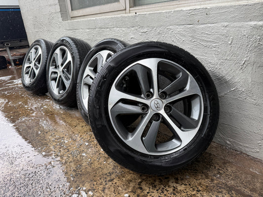 Hyundai i30 16” Alloy Wheels with Tyre