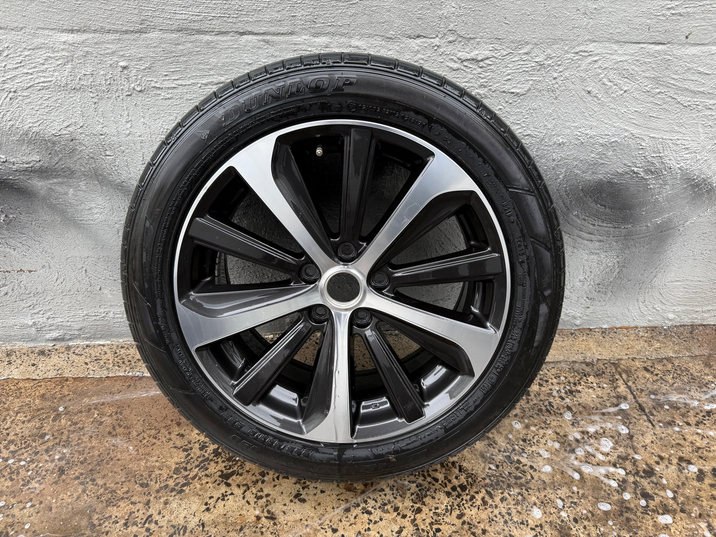 Subaru Impreza 18” Alloy Wheel with Excellent Tyre