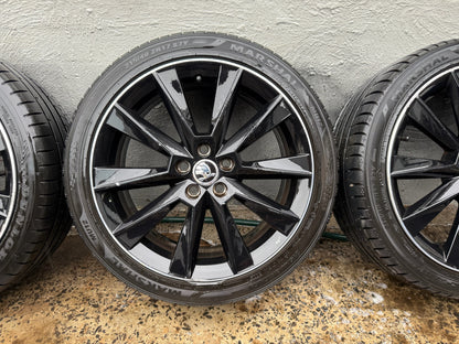 Skoda Fabia Rapid 17” Alloy Wheels with Good Tyres