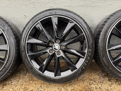 Skoda Fabia Rapid 17” Alloy Wheels with Good Tyres