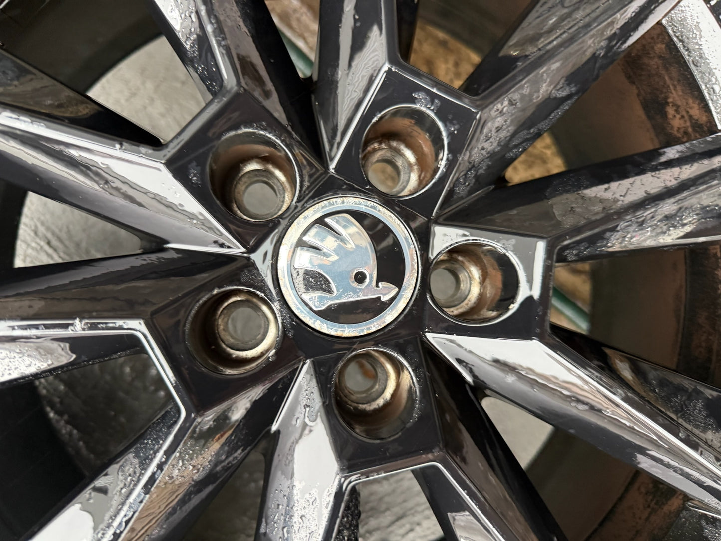 Skoda Fabia Rapid 17” Alloy Wheels with Good Tyres