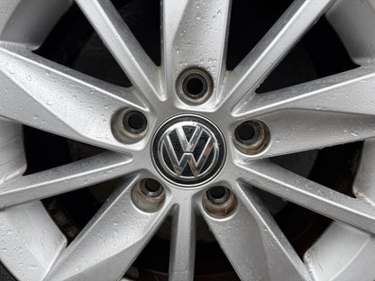 Volkswagen Golf 15” Alloy Wheels with Excellent Tyres
