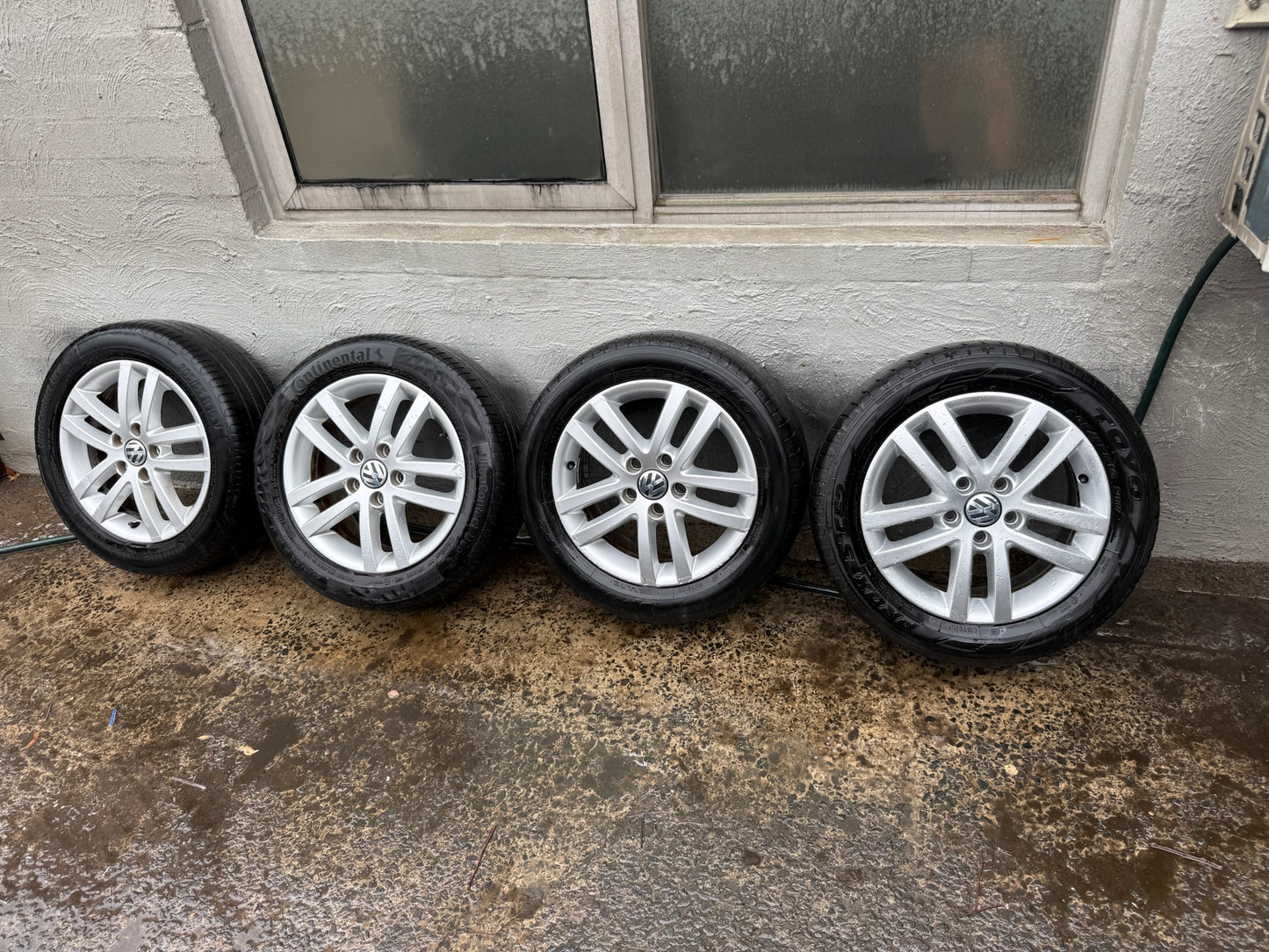 Volkswagen Golf 16” Alloy Wheels with Good Tyres