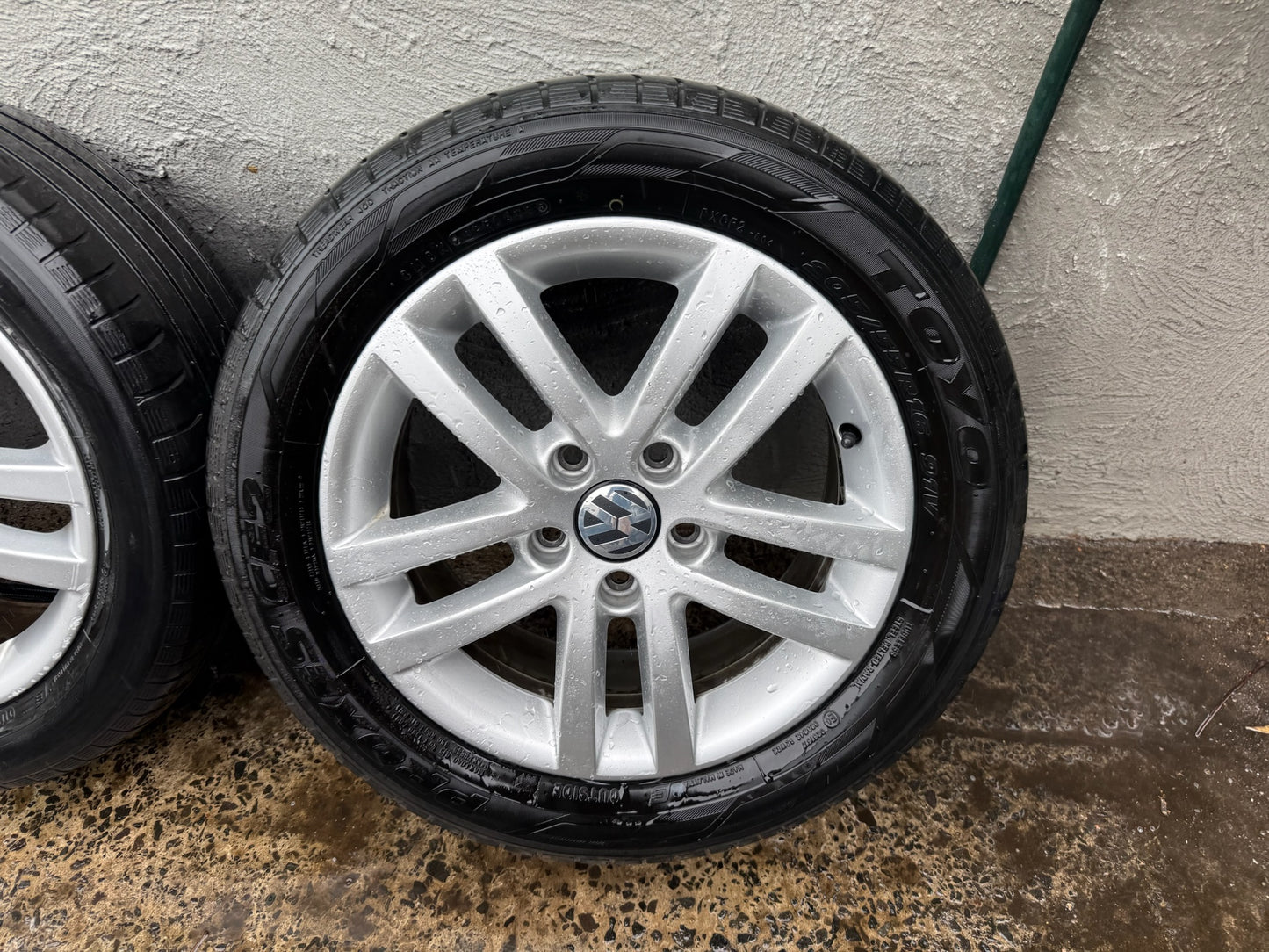 Volkswagen Golf 16” Alloy Wheels with Good Tyres