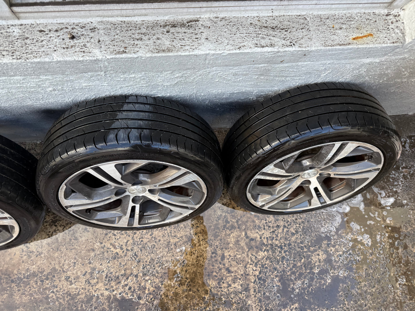 Peugeot 208 17” Alloy Wheels with Good Tyres