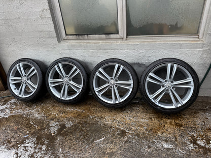 Volkswagen Golf 18” Alloy Wheels with Good Tyres