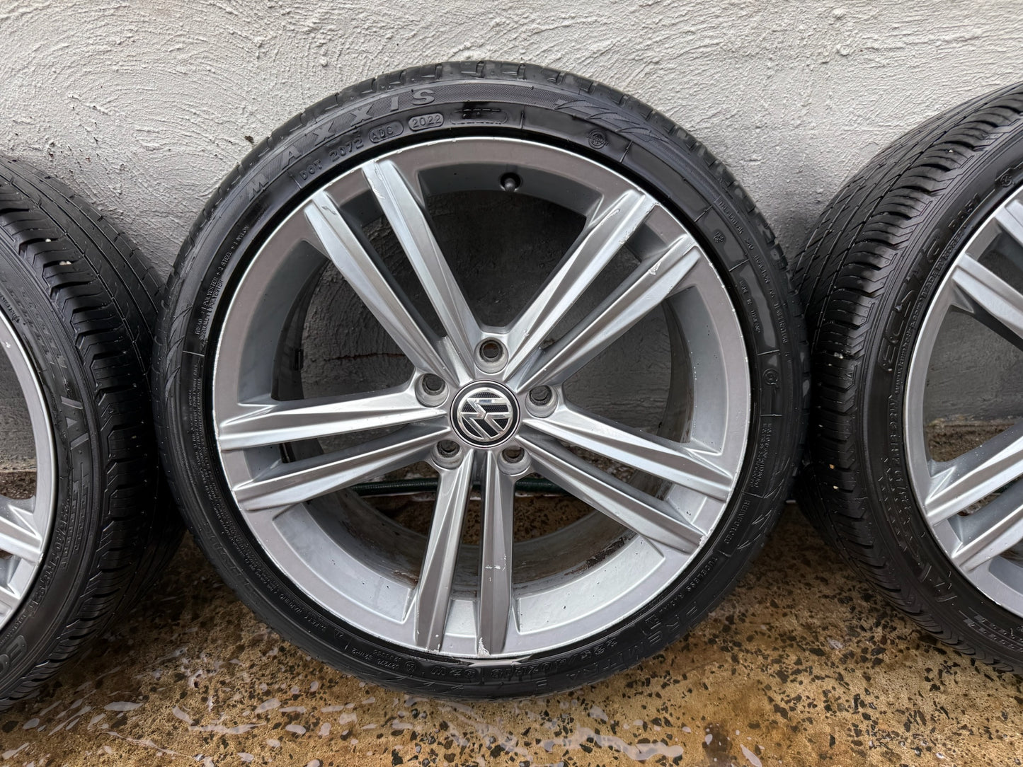 Volkswagen Golf 18” Alloy Wheels with Good Tyres