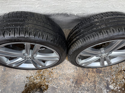 Volkswagen Golf 18” Alloy Wheels with Good Tyres