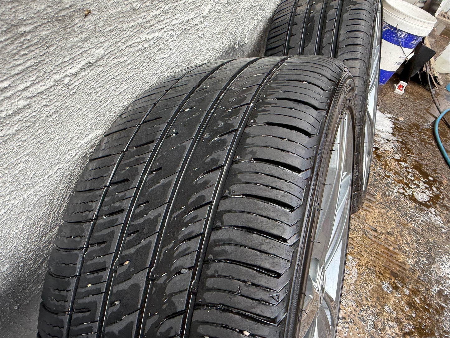 Volkswagen Golf 18” Alloy Wheels with Good Tyres