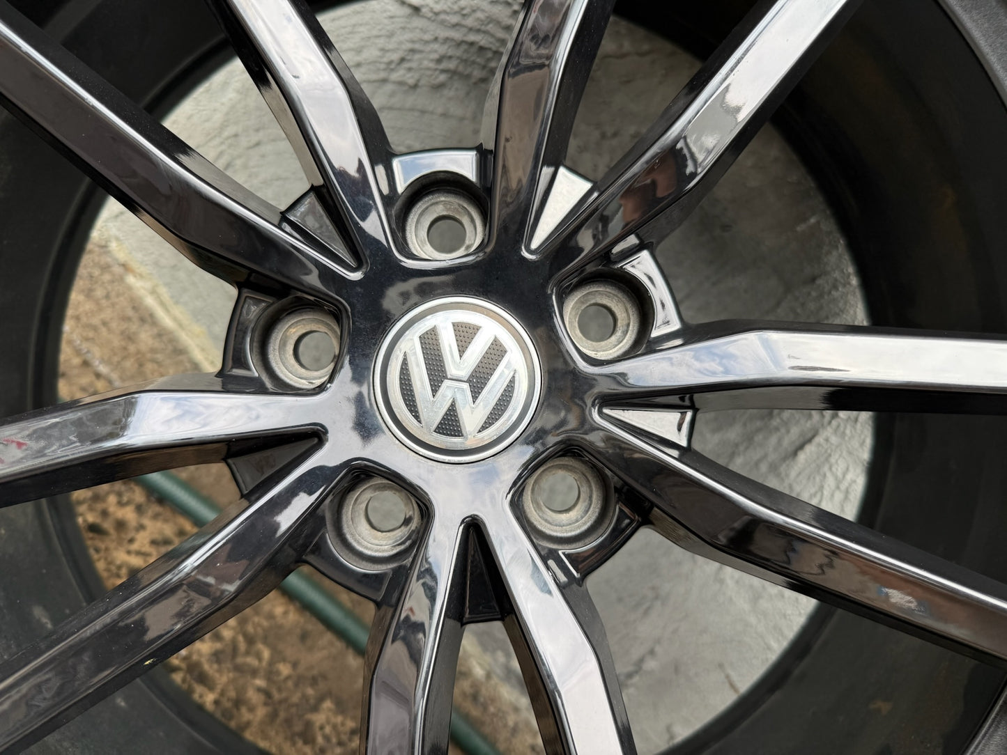 Volkswagen Golf 19” Alloy Wheels with Excellent Tyres