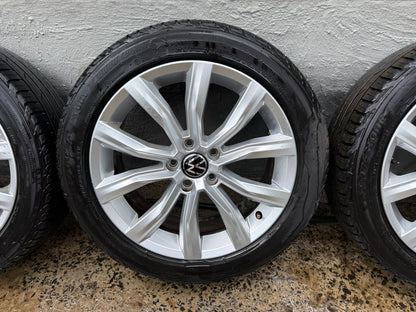 Volkswagen T-Roc 18” Alloy Wheels with Good Tyres