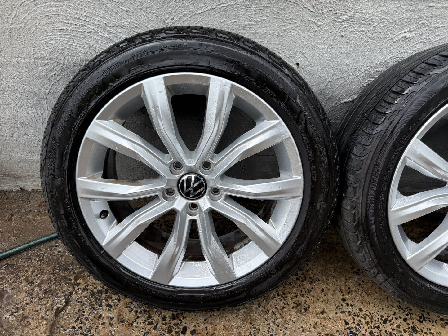 Volkswagen T-Roc 18” Alloy Wheels with Good Tyres