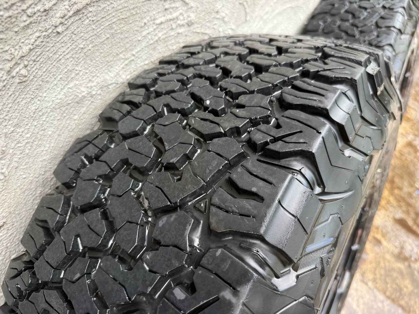 Fuel 17" Alloy Wheels on BF Goodrich A/T Tyres