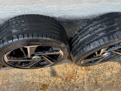 Hyundai Elantra 18” Alloy Wheels with Good Tyres