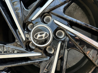 Hyundai Elantra 18” Alloy Wheels with Good Tyres