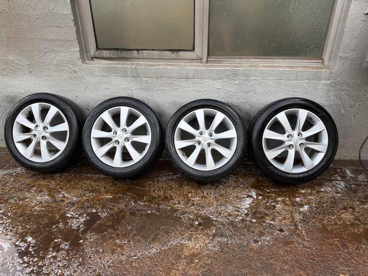 Hyundai Accent 19” Alloy Wheels with Excellent Tyres