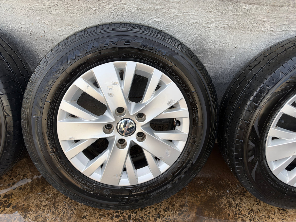 Volkswagen Transporter/Multivan 16” Alloy Wheels with Excellent Tyres